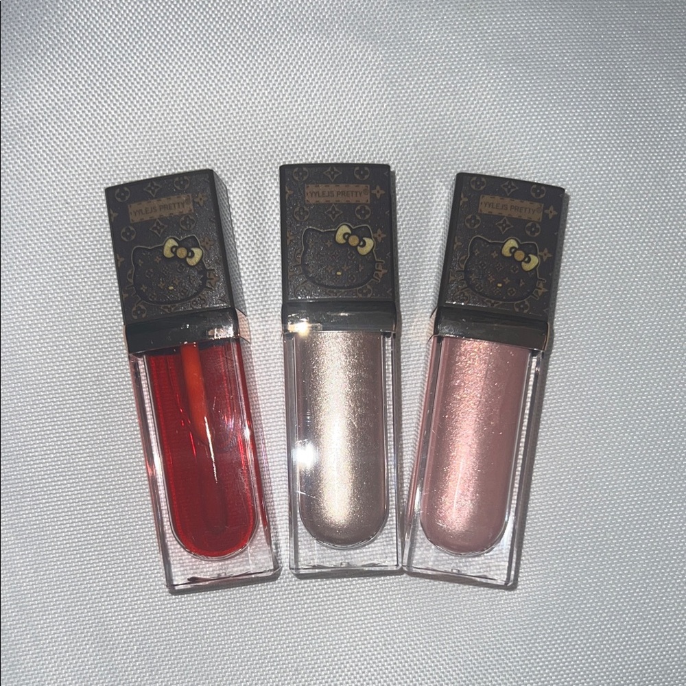Hello Kitty Gloss Trio - Bold Red, Shimmering Silver, Soft Pink - Picture 1 of 1